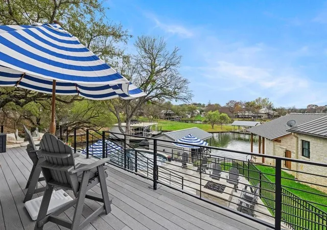 4th image of 205 Beaver Cir, Horseshoe Bay, TX 78657 | MLS# 36785533