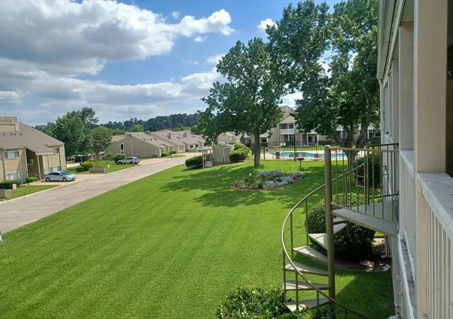 28th image of 128 April Point Dr S, Montgomery, TX 77356 | MLS# 32450212