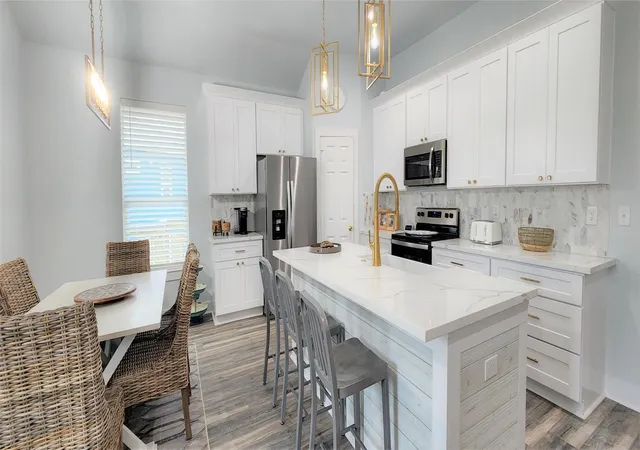 Photo 3 of Single family home for sale at 25010 San Simeon Ct, Galveston, TX 77554 | MLS# 84245244 | Listing updated on 2026-08-13