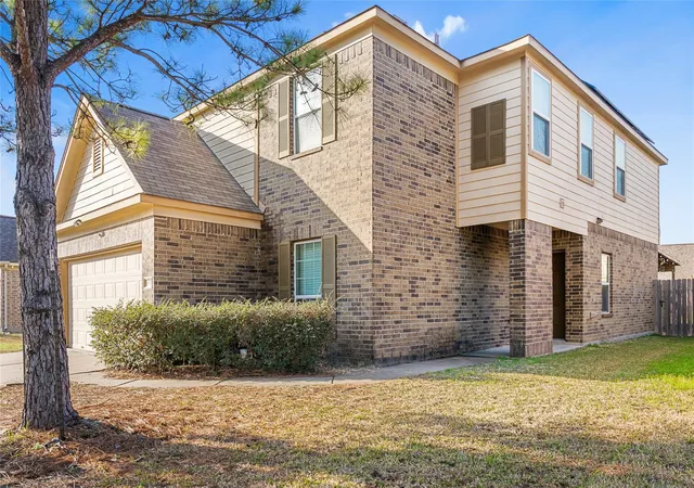 Photo 2 of Single family home for sale at 18922 Windy Stone Dr, Houston, TX 77084 | MLS# 95716750 | Listing updated on 2026-08-28