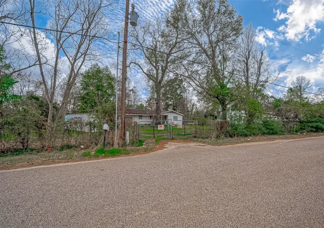 1st image of 13727 Adams Ln, Pinehurst, TX 77362 | MLS# 91496365