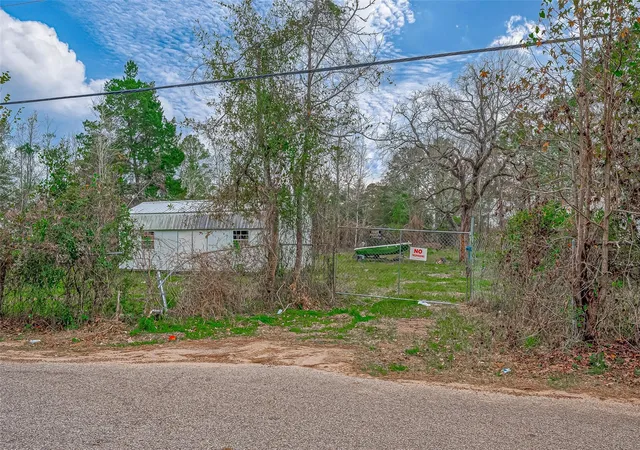 4th image of 13727 Adams Ln, Pinehurst, TX 77362 | MLS# 91496365