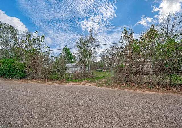 5th image of 13727 Adams Ln, Pinehurst, TX 77362 | MLS# 91496365