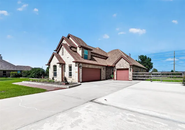 Photo 4 of Single family home for sale at 4622 Shadow Grass Dr, Katy, TX 77493 | MLS# 5894609 | Listing updated on 2026-09-14