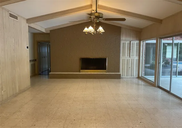 Photo 3 of Single family home for sale at 2310 Oak Dr, Bay City, TX 77414 | MLS# 54357972 | Listing updated on 2026-09-14