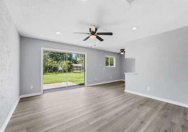 Photo 4 of Single family home for sale at 6502 Leedale St, Houston, TX 77016 | MLS# 35732129 | Listing updated on 2026-09-17