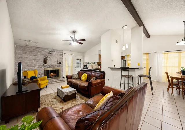4th image of 17411 Huntersglen Cir, Humble, TX 77396 | MLS# 62958675