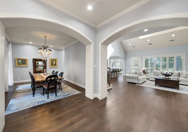 Photo 3 of Sale Pending at 42 Forest Green Trl, Kingwood, TX 77339 | MLS# 37356669 | Listing updated on 2026-09-17