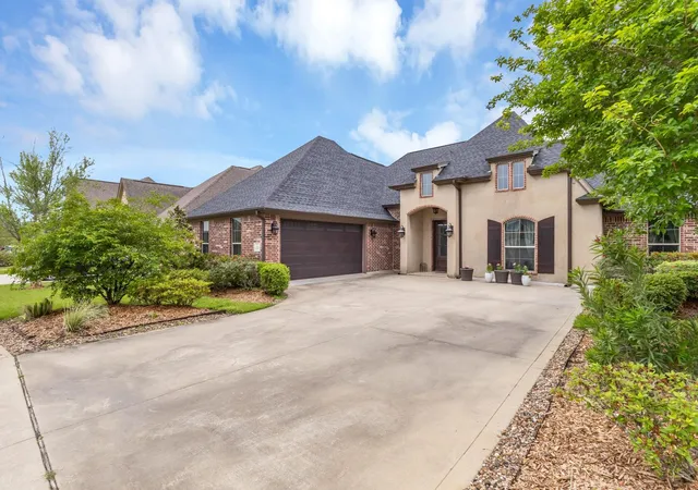 Homes for sale in Lumberton, TX | 330 Chaple Creek Dr, Lumberton, TX 77657 | MLS# 37576844
