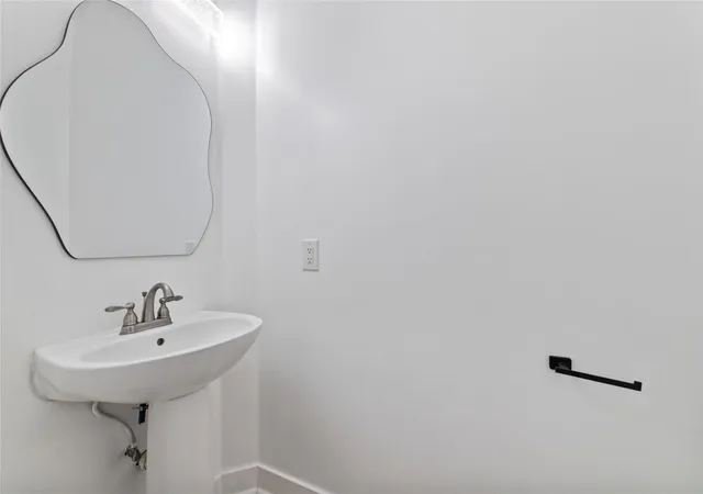 Photo 3 of Single family home for sale at 20415 Longspring Dr, Katy, TX 77450 | MLS# 43837536 | Listing updated on 2026-05-22