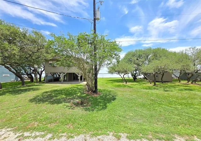 Photo 2 of Sale Pending at 2182 W Bayshore Dr, Palacios, TX 77465 | MLS# 37043284 | Listing updated on 2026-10-04