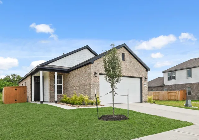 3rd image of 460 Long Branch Dr, Dayton, TX 77535 | MLS# 68531843
