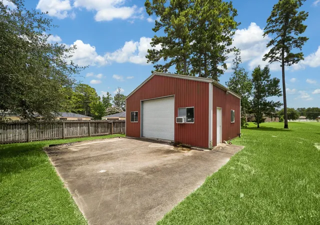 32nd image of 319 Mariachi St, Crosby, TX 77532 | MLS# 90256876