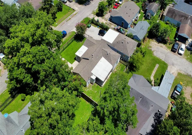 5th image of 5701 Luna St, Houston, TX 77076 | MLS# 92425002