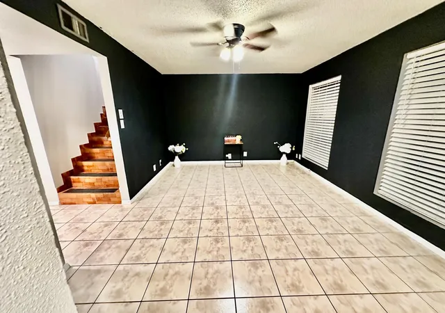 3rd image of 11002 Hammerly Blvd #131, Houston, TX 77043 | MLS# 52665630
