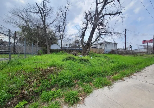 2nd image of 0 N Loop E E, Houston, TX 77008 | MLS# 18907695