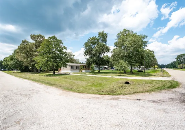 Homes for sale in Dayton, TX | 93 County Road 4020, Dayton, TX 77535 | MLS# 59989642