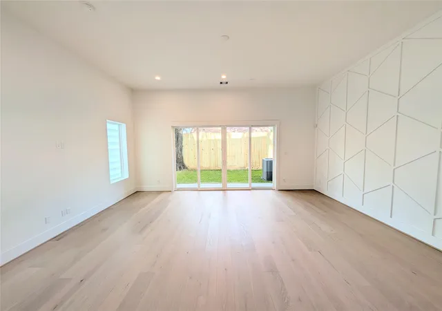 5th image of 2630 Persa St, Houston, TX 77098 | MLS# 80336346
