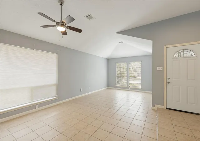 Photo 3 of Single family home for sale at 2803 Parkwood Manor Dr, Houston, TX 77339 | MLS# 79116199 | Listing updated on 2026-09-08