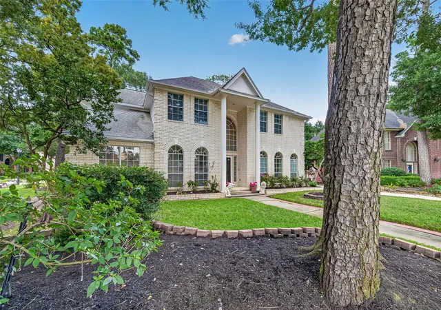 Photo 2 of Single family home for sale at 12110 Hermitage Oaks Ct, Tomball, TX 77377 | MLS# 58877280 | Listing updated on 2026-09-14