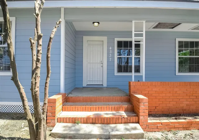 3rd image of 4337 Harby St, Houston, TX 77023 | MLS# 50392307