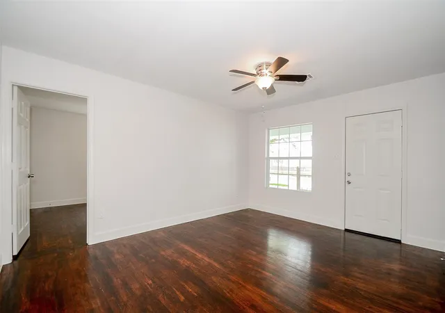 5th image of 4337 Harby St, Houston, TX 77023 | MLS# 50392307