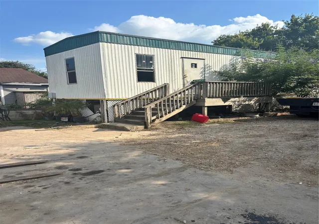 Photo 3 of Land for sale at 4701 Highway 6, Hitchcock, TX 77563 | MLS# 90813870 | Listing updated on 2026-05-29