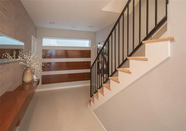 2nd image of 2423 W Main St #B, Houston, TX 77098 | MLS# 66025035
