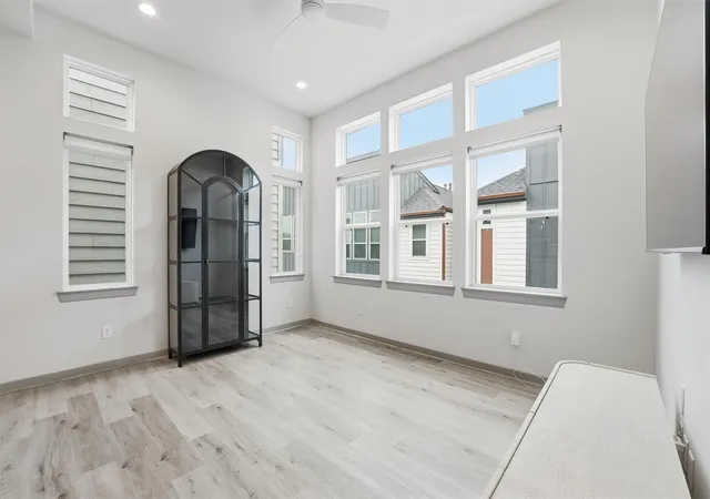 Photo 4 of Single family home for sale at 723 N Emile St, Houston, TX 77020 | MLS# 34440700 | Listing updated on 2026-08-29
