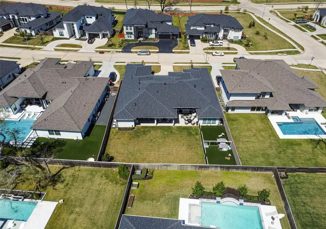Photo 50 of Single family home for sale at 10114 Mariner Oaks Dr, Missouri City, TX 77459 | MLS# 62819096 | Listing updated on 2026-10-07