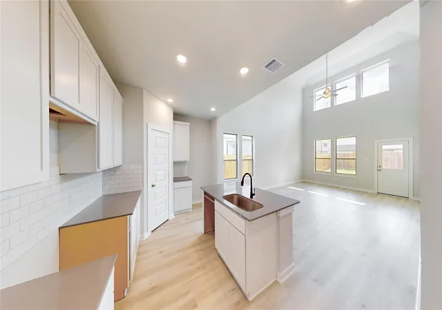 5th image of 16841 Needlepoint Dr, Conroe, TX 77302 | MLS# 79469394