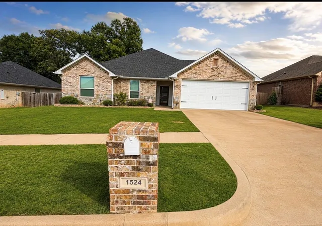1st image of 1524 Nate Cir, Bullard, TX 75757 | MLS# 20075380