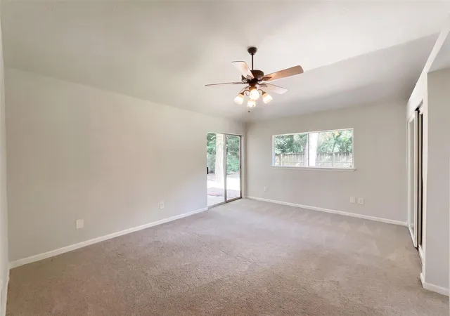 Photo 3 of Single family home for sale at 4911 Crk Shadows Dr, Kingwood, TX 77339 | MLS# 79462357 | Listing updated on 2026-09-09