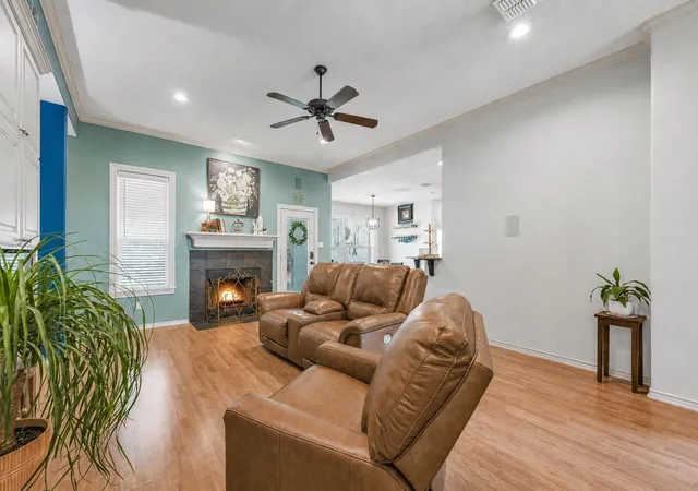 2nd image of 2401 Newark Cir, College Station, TX 77845 | MLS# 50214912