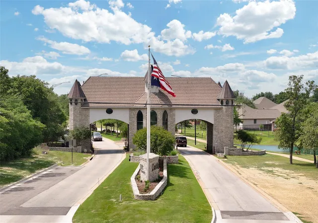 38th image of 2401 Newark Cir, College Station, TX 77845 | MLS# 50214912