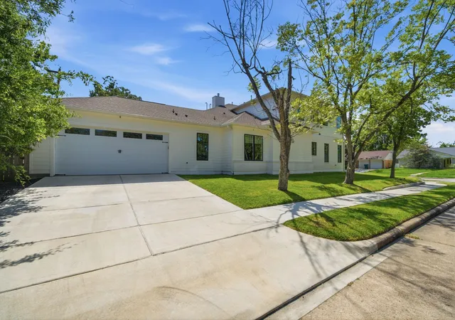 3rd image of 1030 Chamboard Ln, Houston, TX 77018 | MLS# 18607326