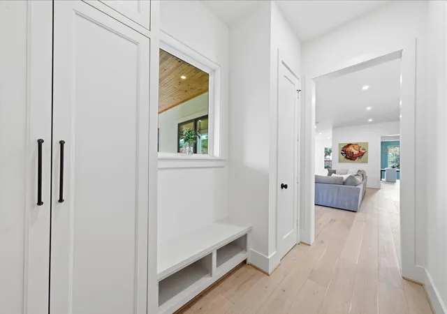 5th image of 1030 Chamboard Ln, Houston, TX 77018 | MLS# 18607326