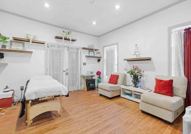 Photo 3 of Single family home for sale at 304 W Wheat St, Woodville, TX 75979 | MLS# 87167728 | Listing updated on 2026-07-23