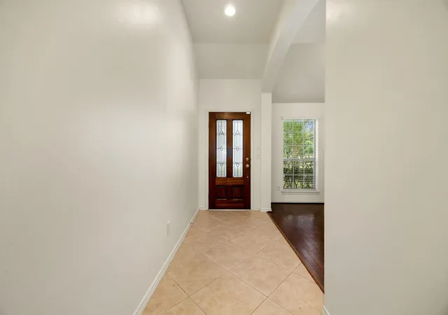5th image of 13018 Idle Water Ln, Houston, TX 77044 | MLS# 63739941