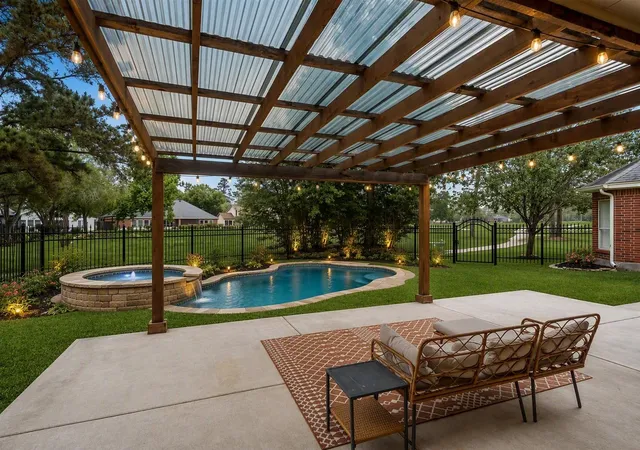 4th image of 18222 Walden Forest Dr, Humble, TX 77346 | MLS# 45555271