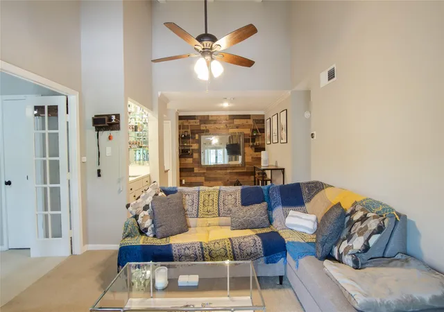 2nd image of 5711 Sugar Hill Dr #52, Houston, TX 77057 | MLS# 57578315