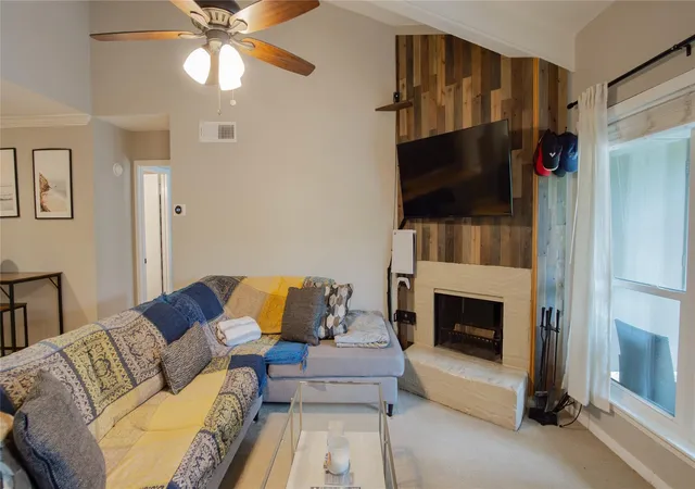 3rd image of 5711 Sugar Hill Dr #52, Houston, TX 77057 | MLS# 57578315