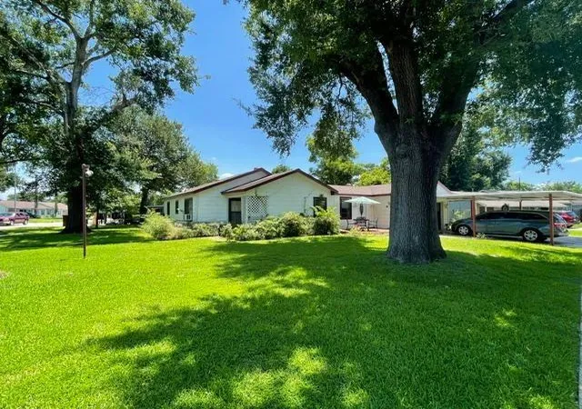 4th image of 8409 Montridge Dr, Houston, TX 77055 | MLS# 91034772