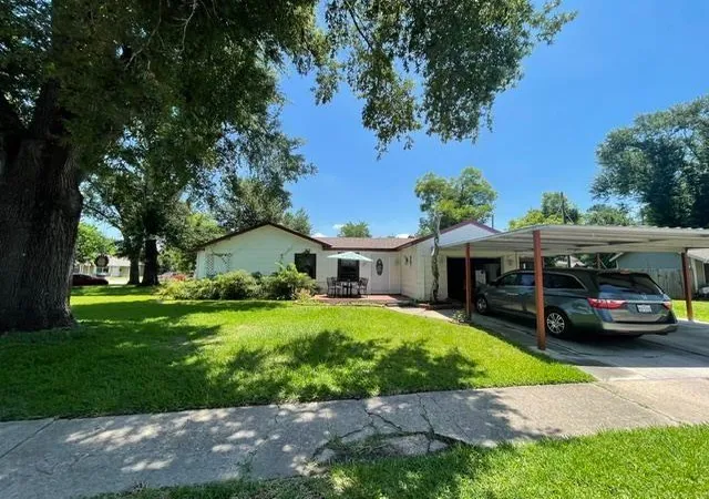 5th image of 8409 Montridge Dr, Houston, TX 77055 | MLS# 91034772