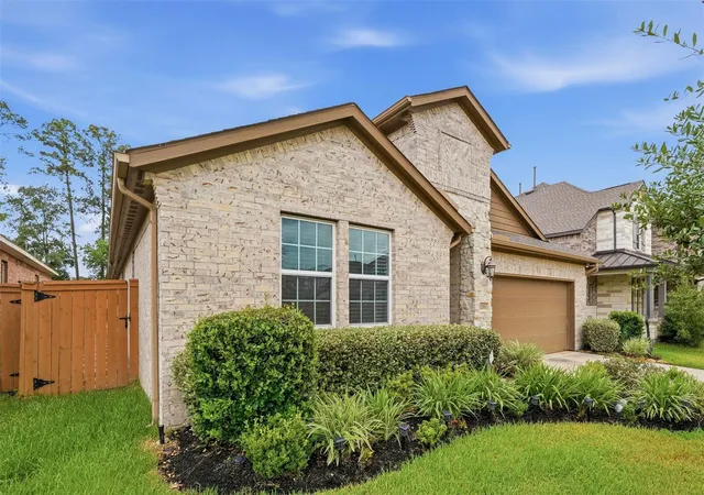 Photo 3 of Single family home for sale at 12511 Tullich Run Dr, Humble, TX 77346 | MLS# 48159541 | Listing updated on 2026-08-23