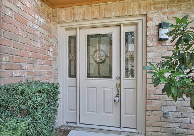 5th image of 14641 Perthshire Rd, Houston, TX 77079 | MLS# 16467701