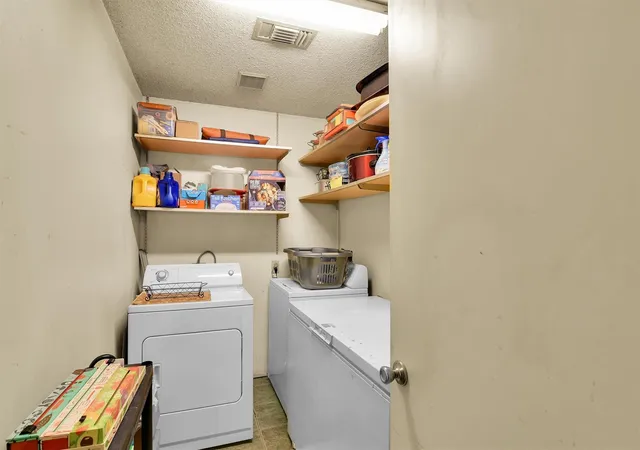Photo 29 of Single family home for sale at 959 Walker Loop, Huntsville, TX 77340 | MLS# 75926932 | Listing updated on 2026-08-30