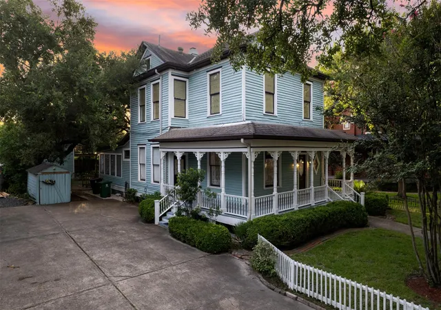 3rd image of 1007 Heights Blvd, Houston, TX 77008 | MLS# 40424107