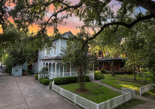 4th image of 1007 Heights Blvd, Houston, TX 77008 | MLS# 40424107