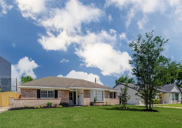 1st image of 14026 Britoak Ln, Houston, TX 77079 | MLS# 19623312